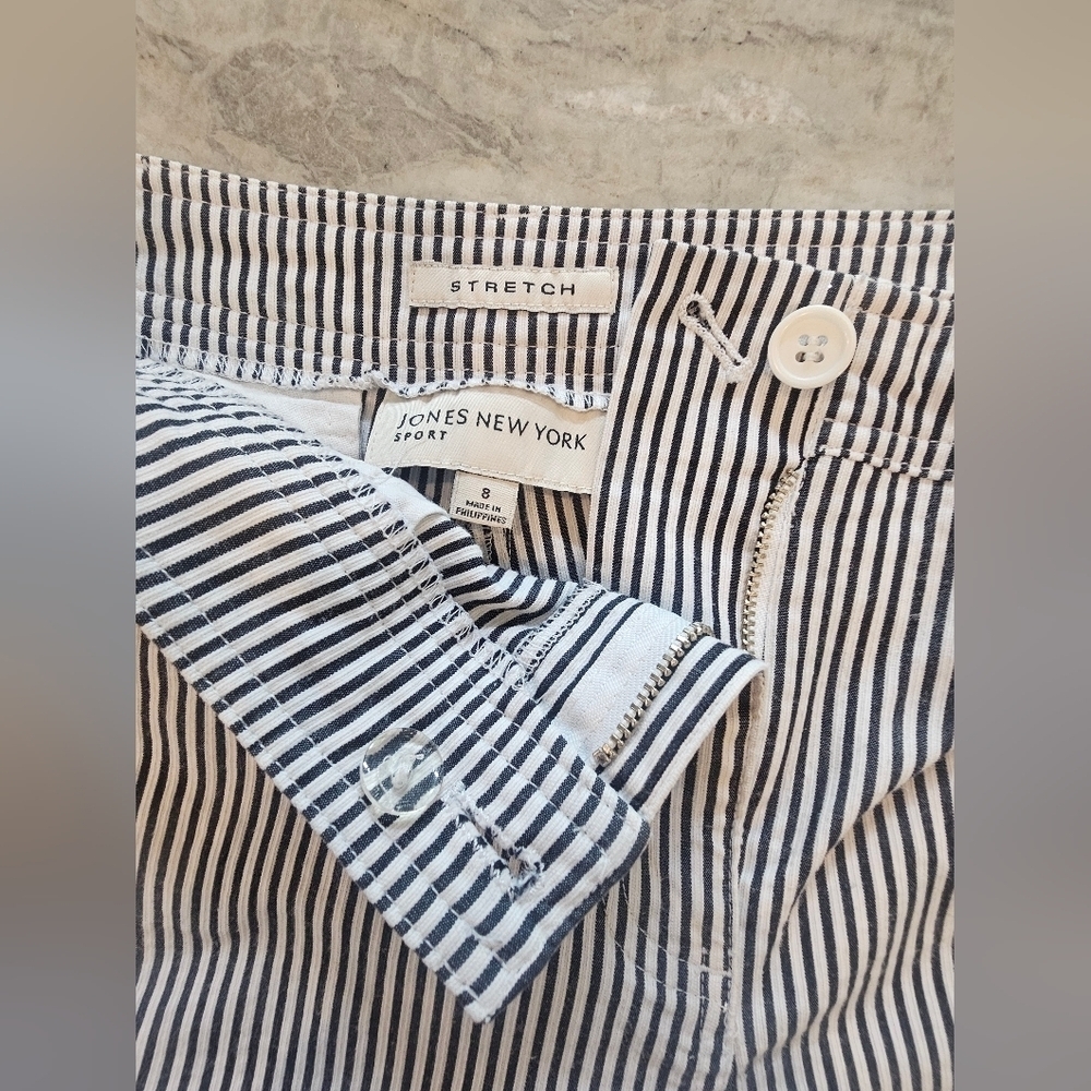 Jones New York Sport Stretch Black White Striped Shorts With Pockets 8 - Picture 6 of 13